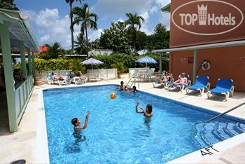 New photos from tourists Worthing Court 2*