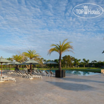 VH Atmosphere Adults Only & Beach Club