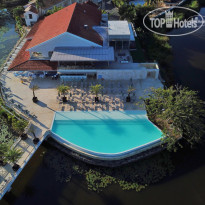 VH Atmosphere Adults Only & Beach Club