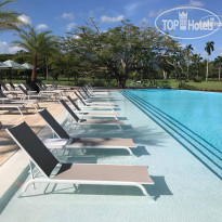 VH Atmosphere Adults Only & Beach Club