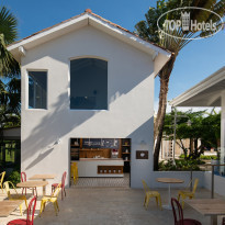VH Atmosphere Adults Only & Beach Club