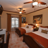 Casa Roland Marina Resort