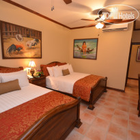 Casa Roland Marina Resort