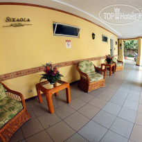 Apartotel & Suites Villas Del Rio 