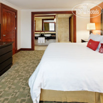 Crowne Plaza Corobici