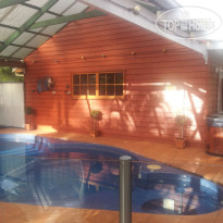 On Sunrise B&B Бассейн