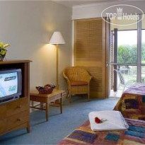 Novotel Twin Waters Resort 