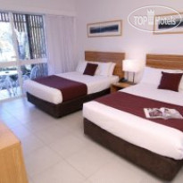 Novotel Twin Waters Resort 