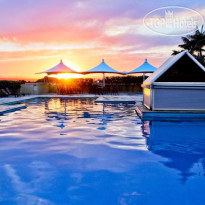 Oaks Waterfront Resort The Entrance 