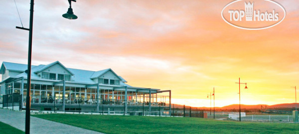 Hotel photo Peppers York Cove 4*