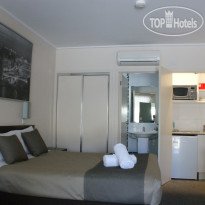 Homestead Motor Inn & Apartments 