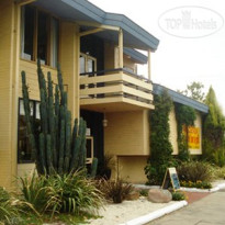 Econo Lodge Hacienda International