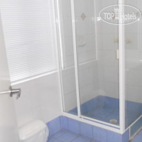 Gale Street Motel & Villas 