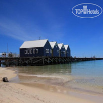 Inn The Tuarts Guest Lodge 