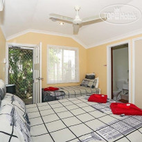 Jacaranda Guest House 