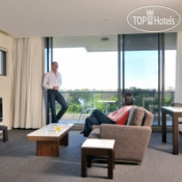 Meriton Suites Waterloo 