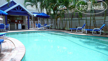 Hotelier's photos Budds Beach Apartments 3*