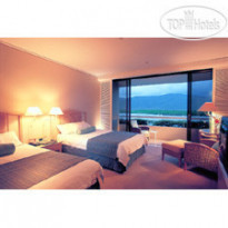Hilton Cairns