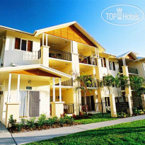 Bay Village Tropical Retreat
