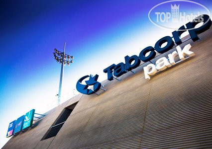 Hotelier's photos Quality Hotel Tabcorp Park Melton South 4*