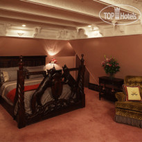 Thorngrove Manor