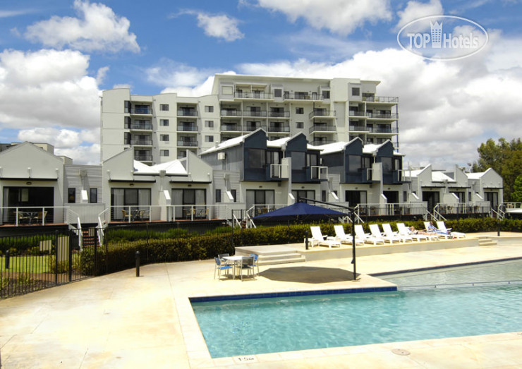 Hotel photo Assured Ascot Quays Apartment Hotel 4*