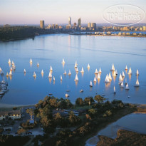 Assured Ascot Quays Apartment Hotel Бухта