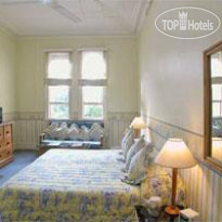 Russell Hotel 