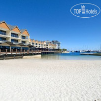 Quality Suites Crest Mandurah 