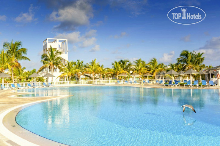 Memories Caribe Beach Resort