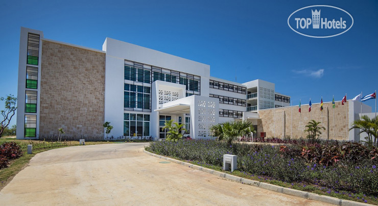 Hotel photo Las Salinas Plaza & Spa 4*