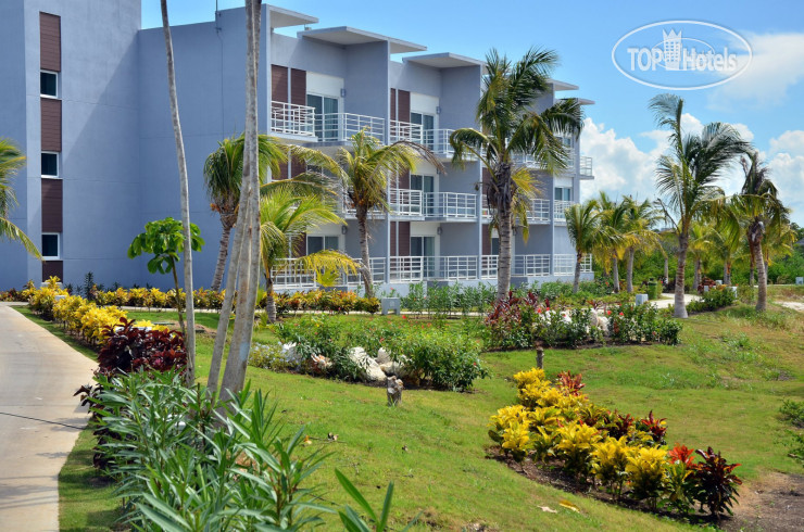Grand Aston Cayo Las Brujas Beach Resort & Spa