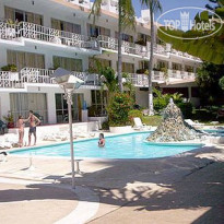 El Tropicano