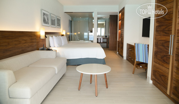 Emporio Family Suites Cancun
