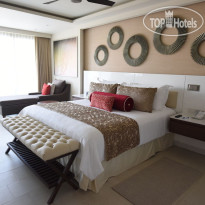 The Hideaway at Royalton Riviera Cancun 