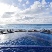 Now Emerald Cancun 