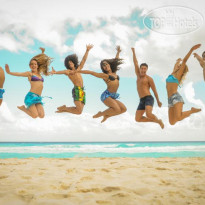 Now Emerald Cancun 