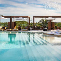 SLS Cancun Hotel & Spa 