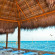 Q-Bay Hotel & Suites Cancun Шезлонги