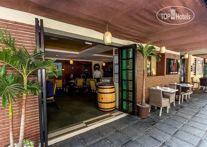 Hotel photo Maria Condesa 4*