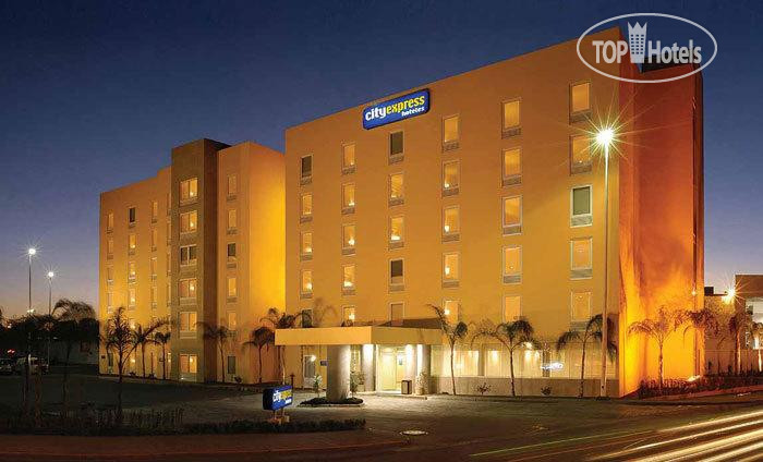 Hotelier's photos City Express Leon 4*