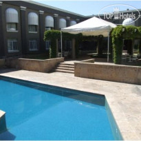 La Estancia Hotel