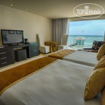 Sunscape Akumal Beach Resort & Spa 