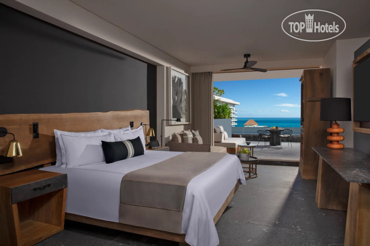 Hotel photo Secrets Moxche Playa del Carmen 5*