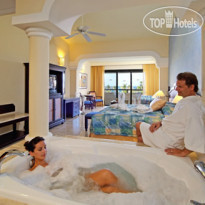 Grand Palladium White Sand Resort & Spa 