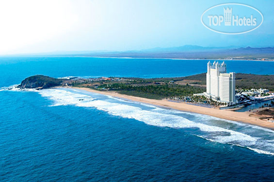 Riu Emerald Bay