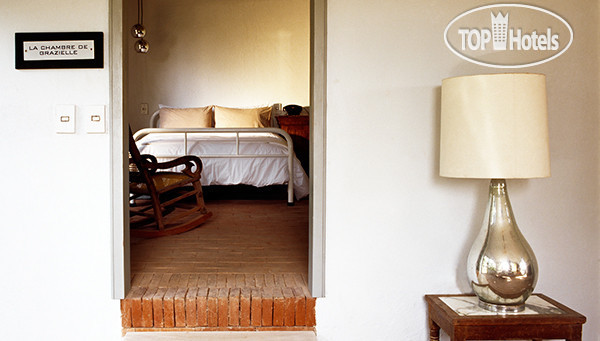 New photos from tourists Maison Couturier