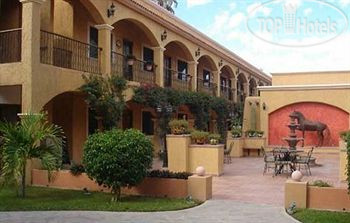 Hotelier's photos Hacienda Suites Loreto 3*