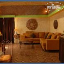 Las Rocas Resort & Spa