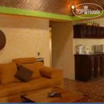 Las Rocas Resort & Spa